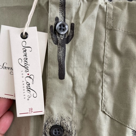 Khaki casual button down with Cactus & longhorn print - Picture 6 of 9